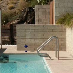 &Tradition Flowerpot Portable Lamp VP9, Cobalt Blue, Magnetic Charger -Umage Salgsbutik 5705385036594 6