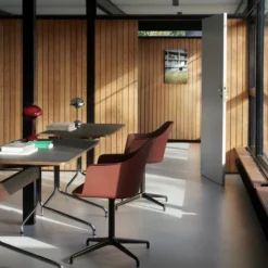 &Tradition Flowerpot Portable Lamp VP9, Vermilion Red, Magnetic Charger -Umage Salgsbutik 5705385036754 4