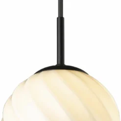Halo Design Twist Pendel Ø15cm E14 Ball Opal -Sort