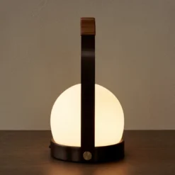 Menu Carrie Table Lamp, Bronzed Brass -Umage Salgsbutik 5709262049813 5