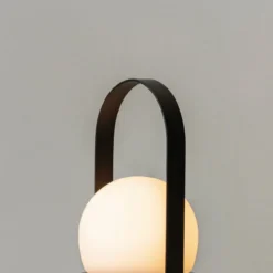 Menu Carrie Table Lamp, Portable, IP44, Black -Umage Salgsbutik 5709262064557 7