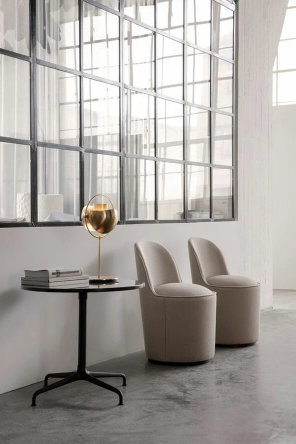 Gubi Multi-Lite Table Lamp, Brass Base, EU Brass Shiny 5 Gubi Multi-Lite Table Lamp, Brass Base, EU Brass Shiny - Billede 5