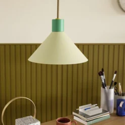 H&uuml;bsch Crayon Lamp Green -Umage Salgsbutik 5712772117460 5