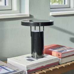 H&uuml;bsch BringMe Table Lamp Black -Umage Salgsbutik 5712772119921 4