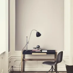 Gubi Bestlite BL1 Bordlampe -Umage Salgsbutik BL1TableLamp GUBI3DMeetingChairUnupholsteredSwivelBaseHirekShell 1600x1600 1