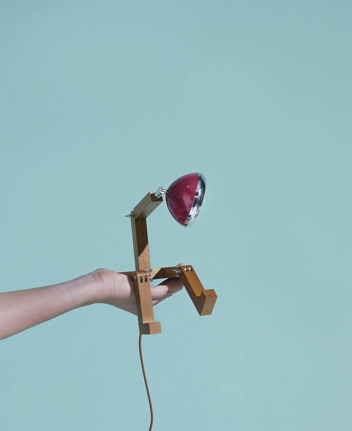 Mini Mr. Wattson LED Lampe - Cherry Red 2 Mini Mr. Wattson LED Lampe - Cherry Red - Billede 2