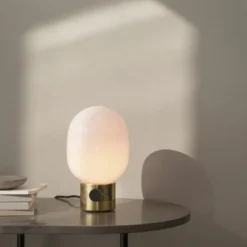 Menu JWDA Table Lamp, Alabaster White, S -Umage Salgsbutik JWDA Location 03