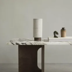 Menu Hashira Table Lamp, Portable CE-ET -Umage Salgsbutik MENU Hashira Table Lamp Portable Androgyne Lounge Table 1