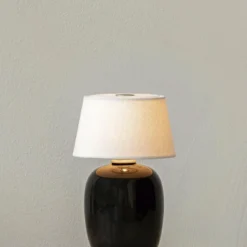 Menu Torso Table Lamp, Portable, Ø11,7, -Umage Salgsbutik MENU Torso Table Lamp Portable 10 1