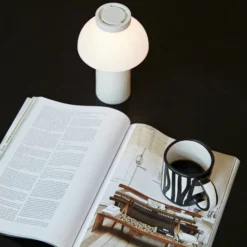 Hay PC Portable Inden Og Udend&oslash;rs Lampe -Umage Salgsbutik PC20Portable20cream20white Wood20Mug20white